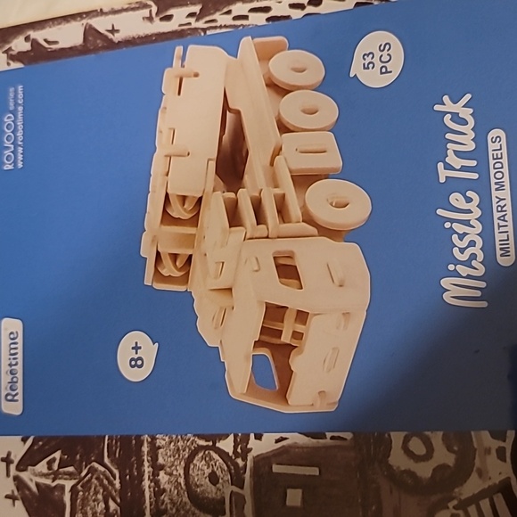 NEW MISSILE TRUCK 53 PIECES - Picture 3 of 3